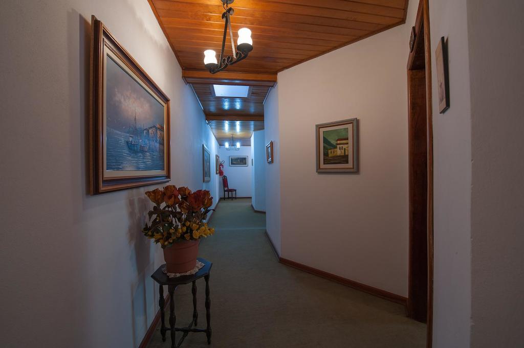 Hotel Vila Regina Campos do Jordao Ngoại thất bức ảnh