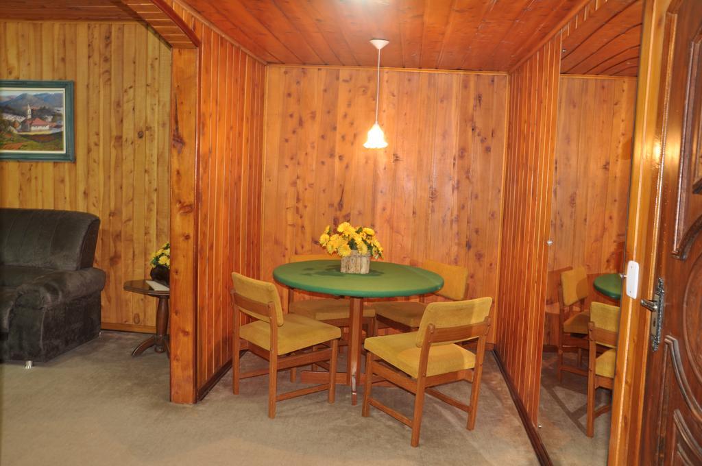 Hotel Vila Regina Campos do Jordao Ngoại thất bức ảnh