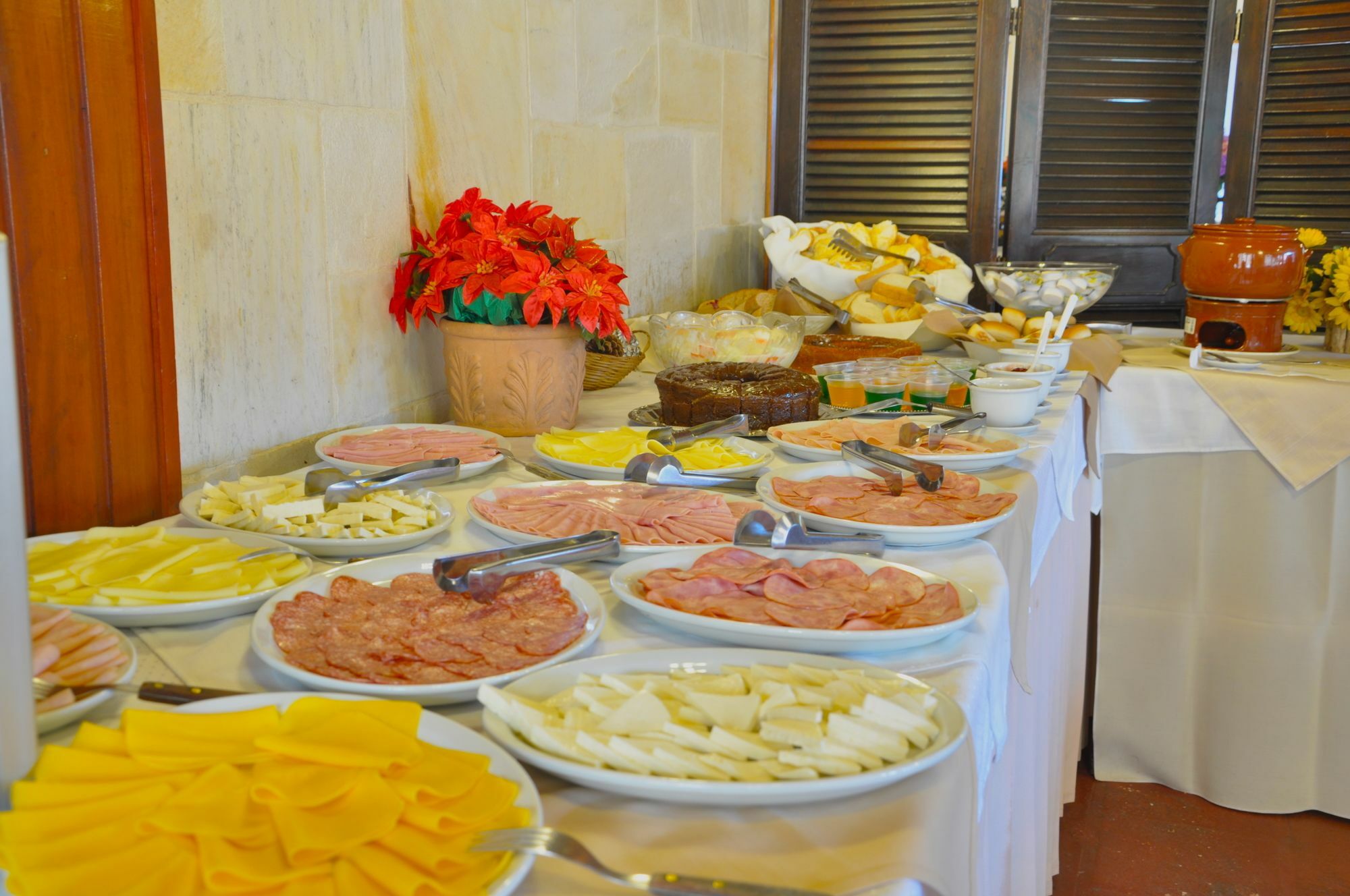 Hotel Vila Regina Campos do Jordao Ngoại thất bức ảnh